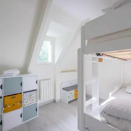 Tatil Evi Charming House With Garden In With Pool